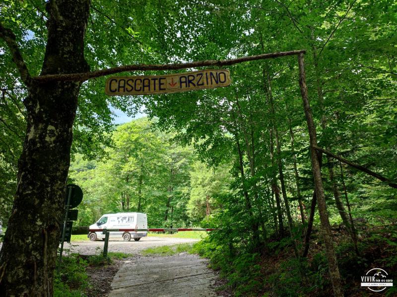 Parking Ruta a la Cascada del Arzino (Friuli-Venecia Julia, Italia)