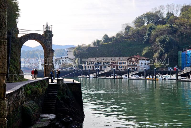 Arco paseo en Pasaia