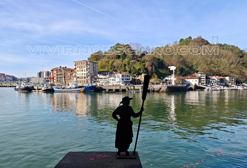 Barco Pasaia Donibane a San Pedro