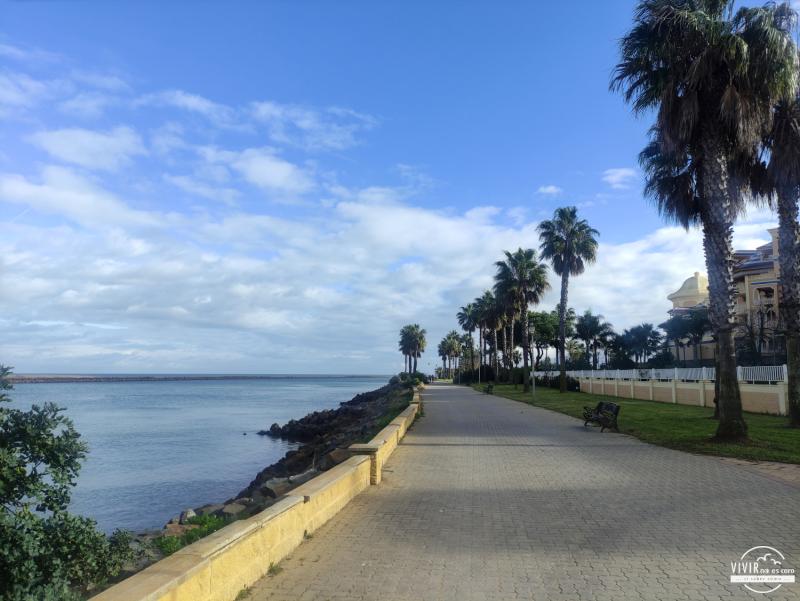 Paseo al espigón de la Punta del Moral (Huelva)
