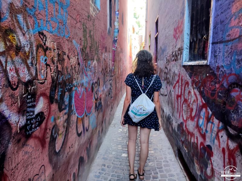 Strada Sforii calle estrecha de Brasov (Rumanía)