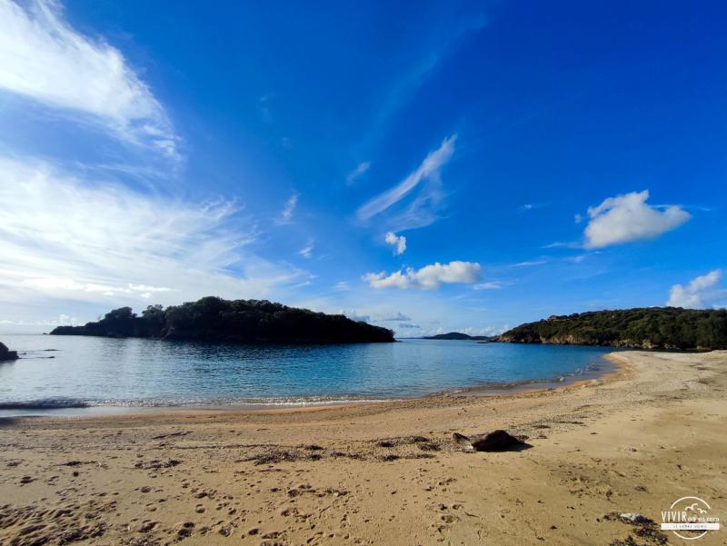Playa en el Mar Jónico (Grecia)