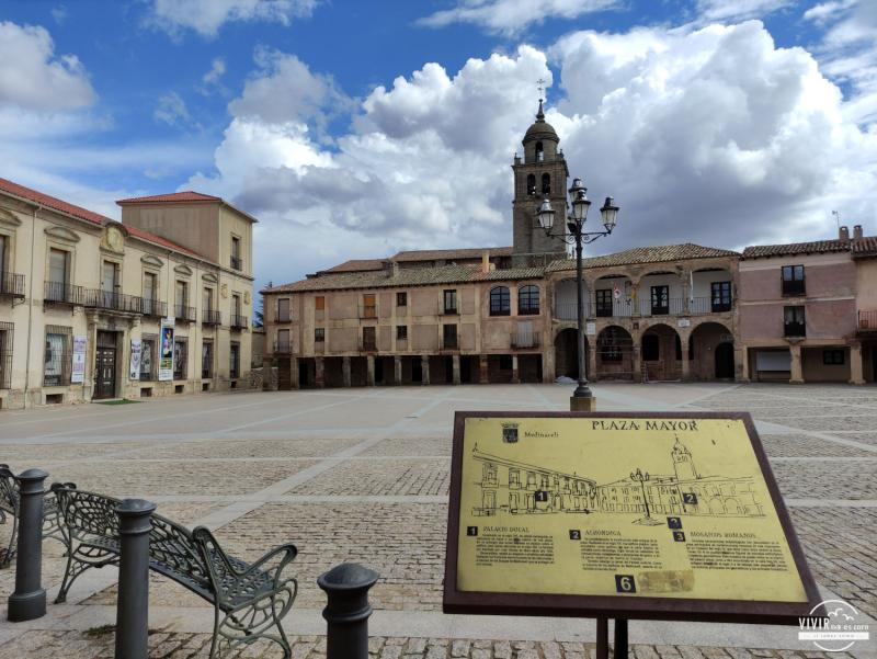 La Plaza Mayor de Medinaceli (Soria)
