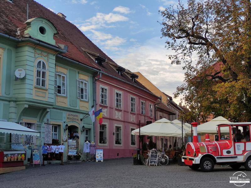 Qué ver en Sighisoara: la Plaza Cetatii (Rumanía)