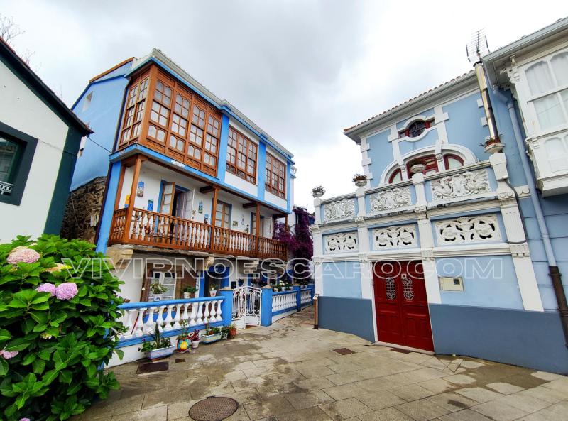 Redes: pueblo colorido de Galicia