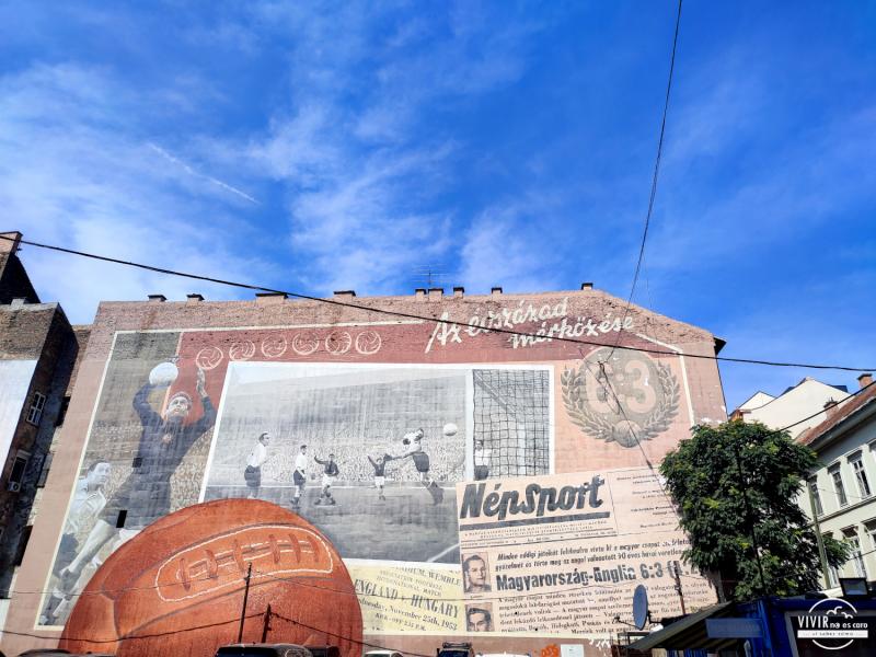 Mural graffiti partido Rugby en Budapest (Hungría)