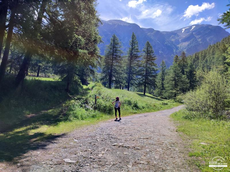Ruta senderismo a la Cascada de Razis (Crévoux, Alpes franceses)