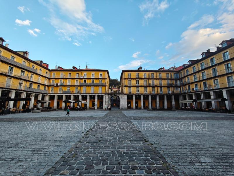 Tolosa: Plaza Euskal Herrial