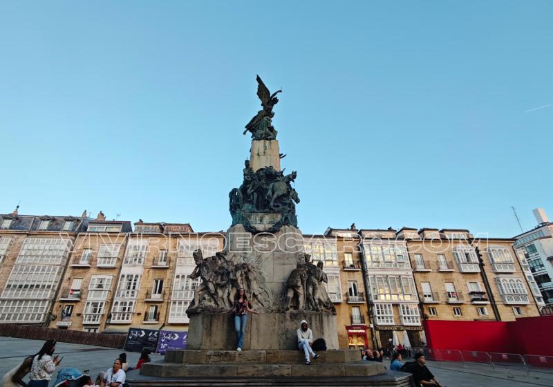 Vitoria-Gasteiz: Monumento Batalla de Vitoria