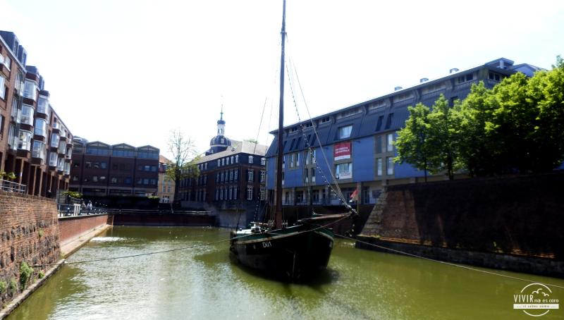 Alter hafen o puerto antiguo de Düsseldorf
