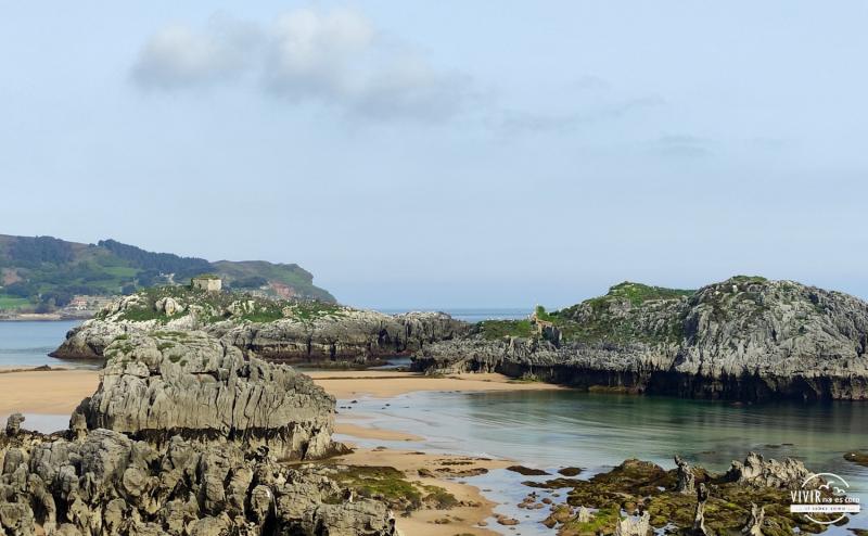 Islote San Pedro desde la playa Ris Noja Cantabria