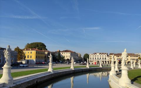 La Plaza Prato del Valle (Padua, Italia)