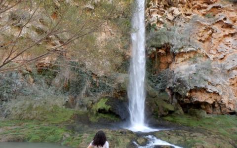 Cascada del Brazal en el paraje del Salto de la Novia en Navajas