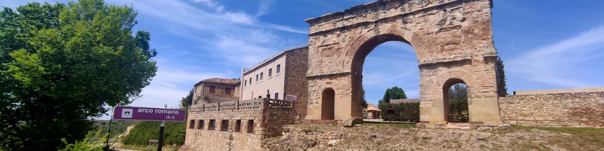 Medinaceli. Arco Romano del siglo I (Soria)
