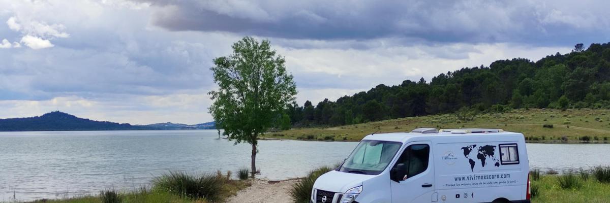El embalse de Entrepeñas en furgoneta camper o autocaravana