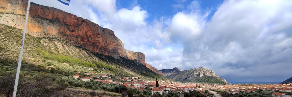 Leonidio (playa y montaña)